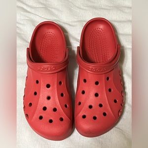 Crocs Mens Clogs (Red) excellent condition